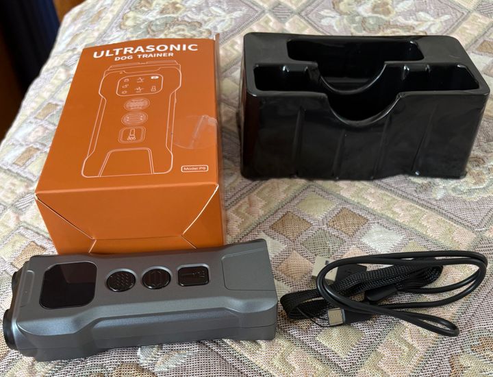 ultrasonic-dog-trainer-dog-repeller-dzaghlis-satsvrtneli-da-mosageriebeli-ultrabgeriti-motsqobiloba-photo-4
