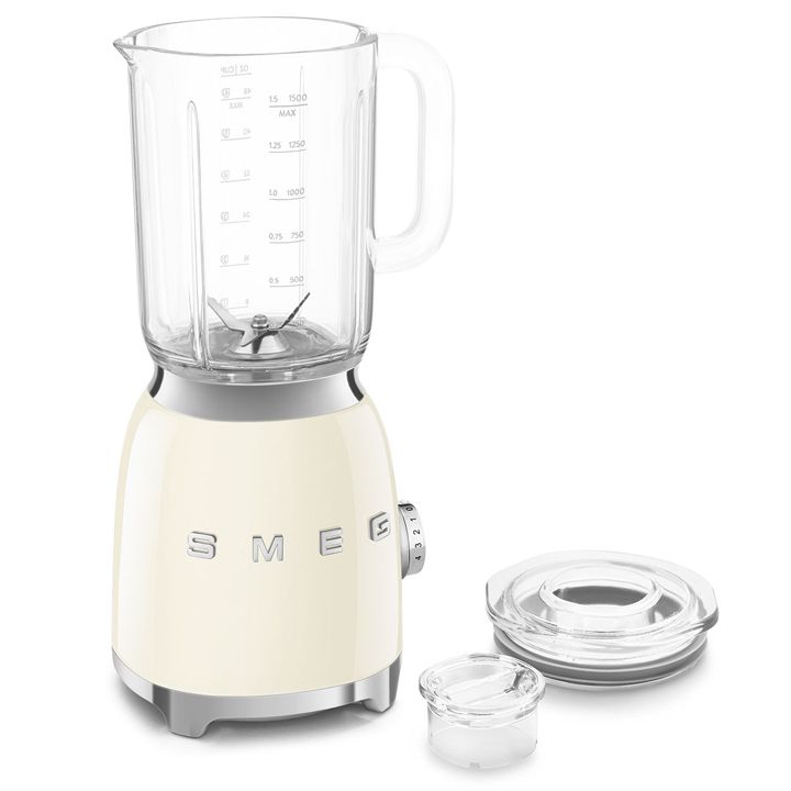 smeg-blf03creu-800w-blenderi-photo-3