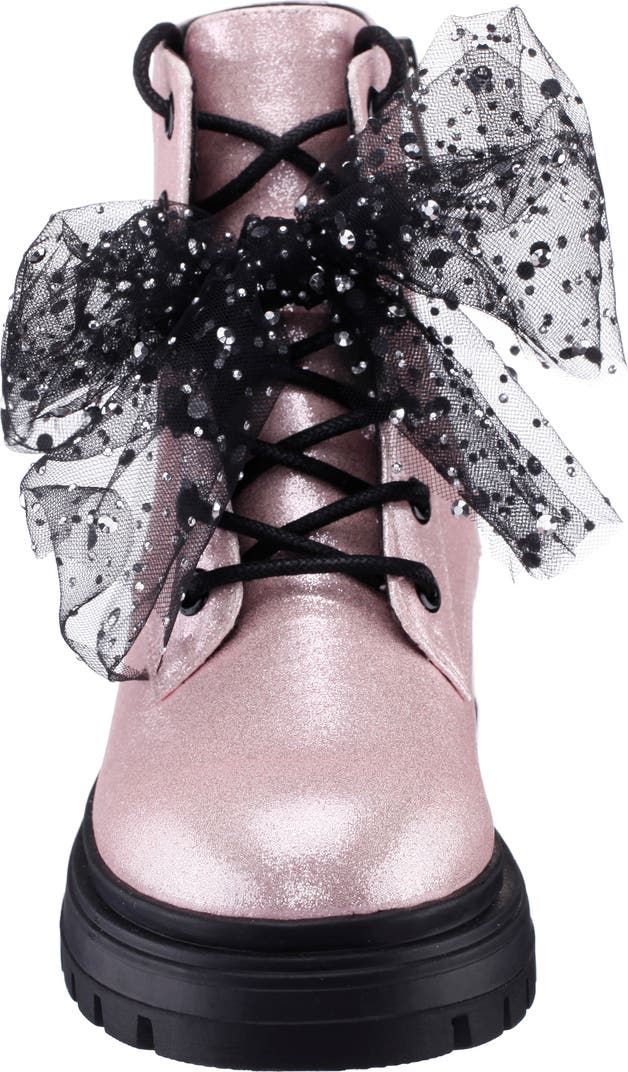 nina-gogos-fekhsatsmeli-photo-3