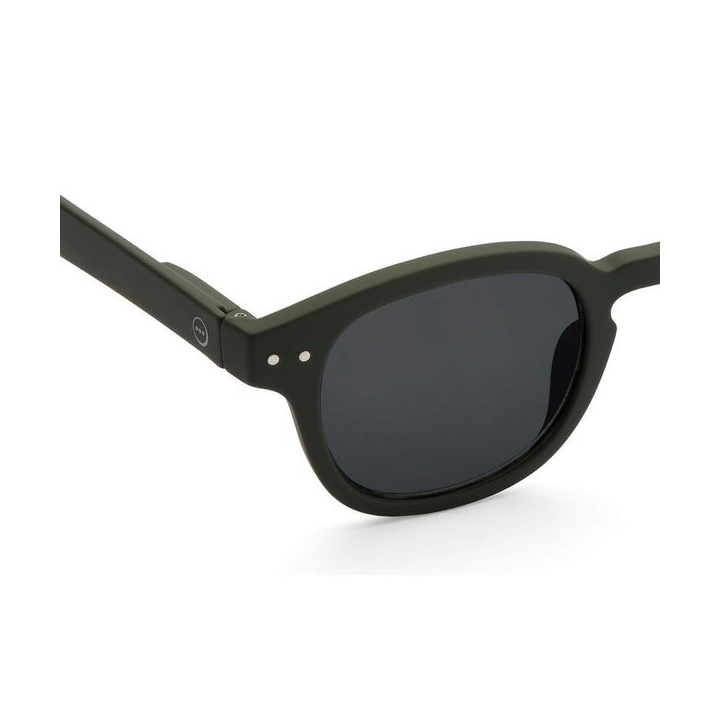 giggles-c-sun-kaki-green-mzis-satvale-photo-2