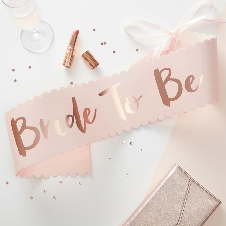 vardisferi-lenti-bride-to-be-photo-2