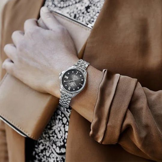 certina-c0322071105600-majis-saati-photo-4