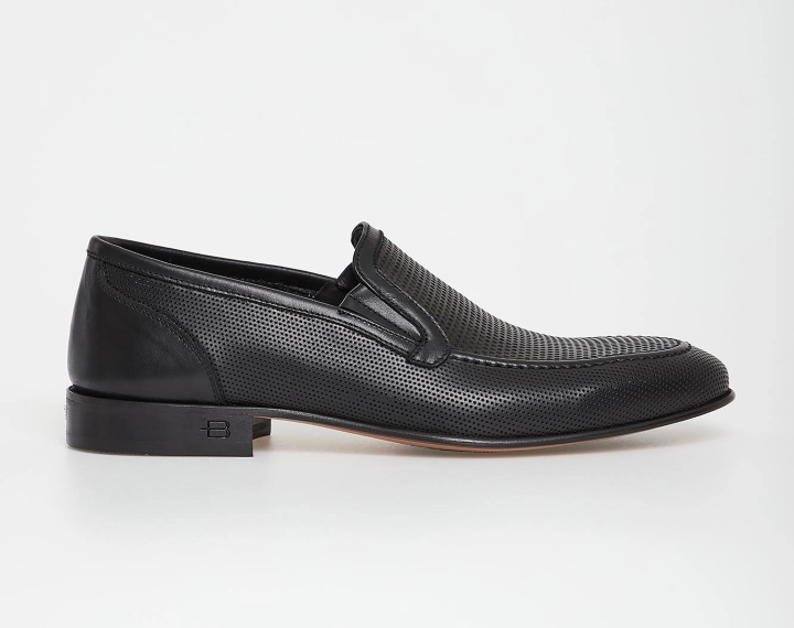 slip-on-perfcalf-l-black-loferi