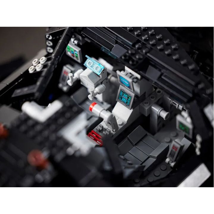 lego-technic-dc-batman-batmobile-tumbler-asatsqobi-konstruqtori-photo-2
