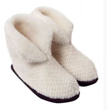 Product image of ოთახის ჩუსტი Chuni ნატურალური შალის ვანილი ბუკლე თეთრი