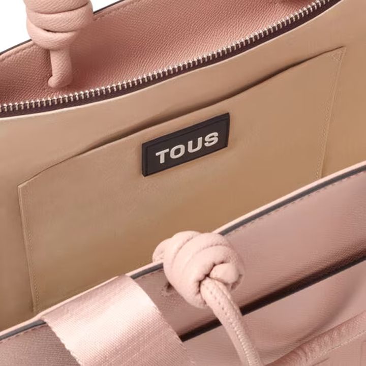tous-handbag-395910104-qalis-khelchanta-photo-2