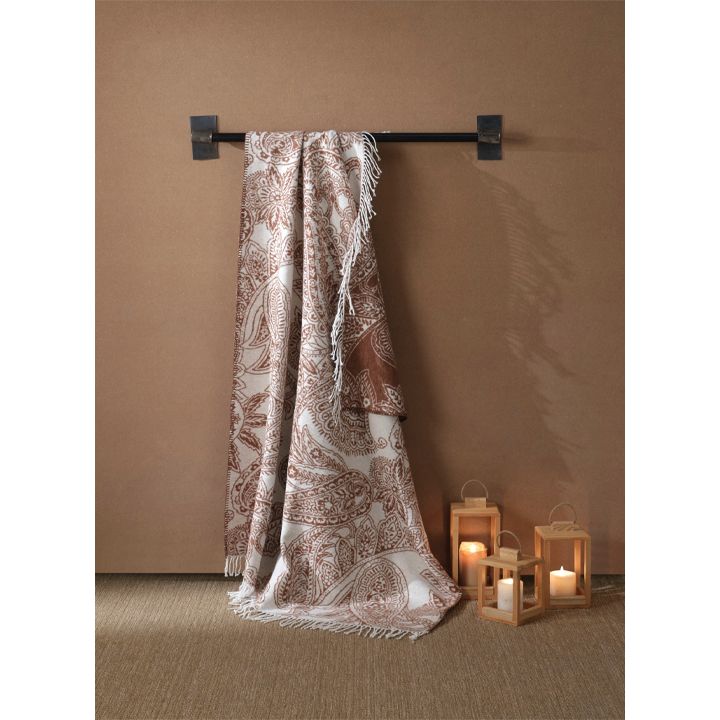 manamo-paisley-160x230sm-satsolis-gadasafarebeli