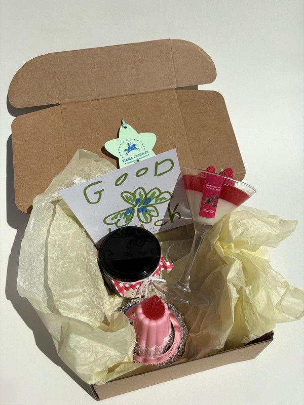 fiama-candles-santlebis-sasachuqre-quti-swrawberry-dream-set-photo-3