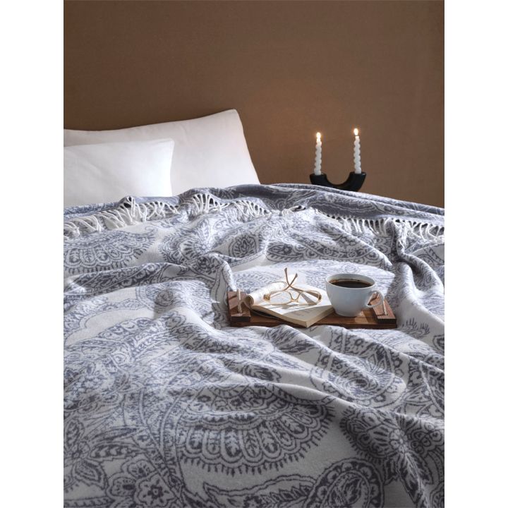 manamo-paisley-160x230sm-satsolis-gadasafarebeli-photo-2