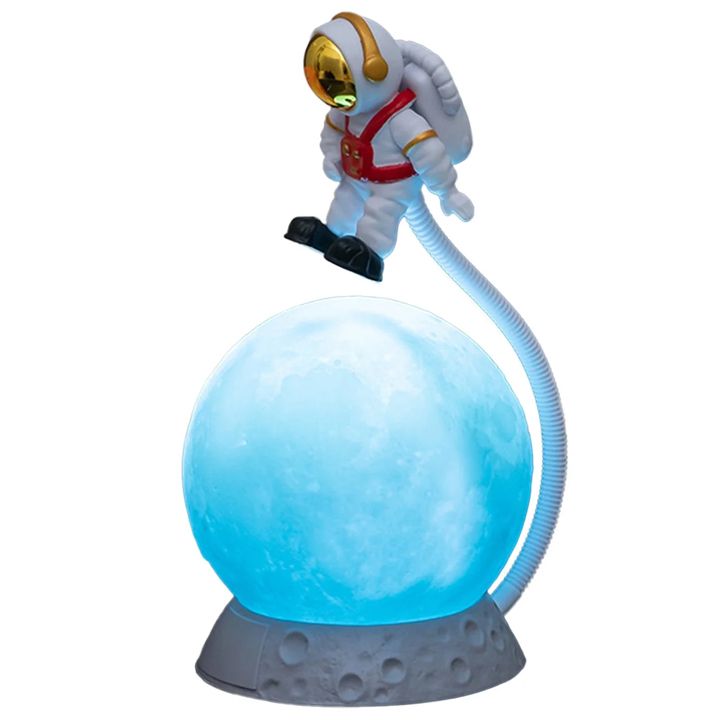 cosmonaut-moon-lamp-magidis-sanati
