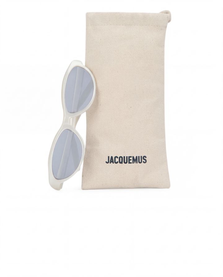 jacquemus-curvo-mzis-satvale-photo-4