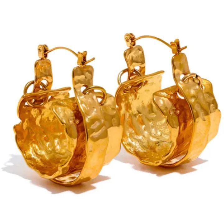 frida-scarlet-saqure