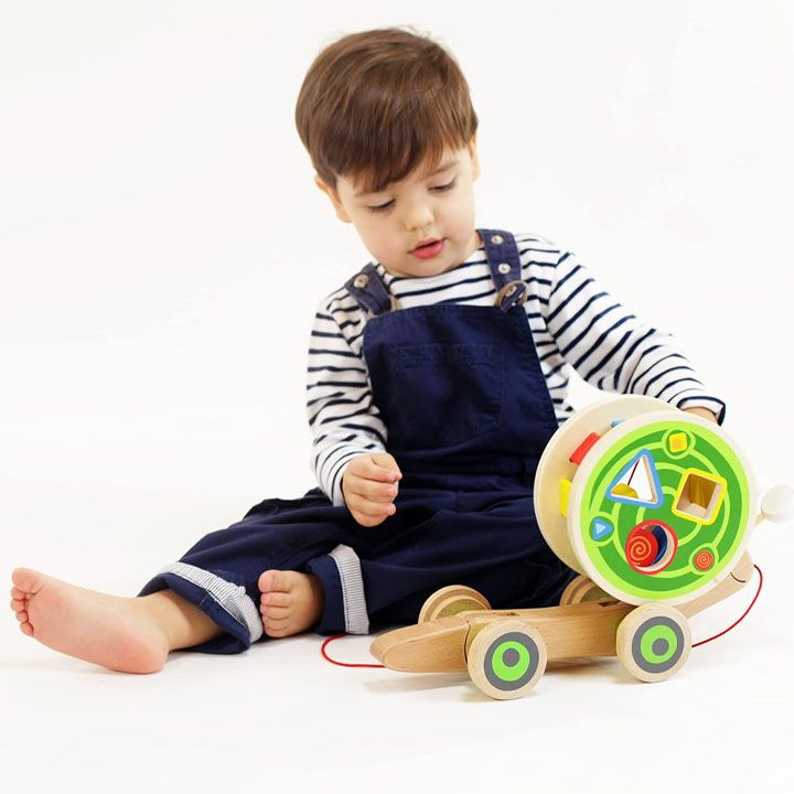 hape-walk-a-long-snail-khis-satamasho-photo-2