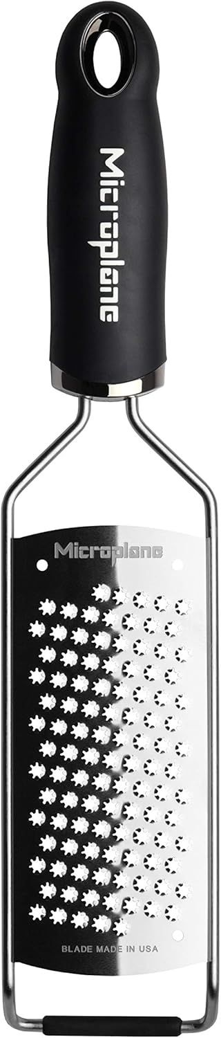 microplane-45009e-gourmet-star-black-sakhekhi