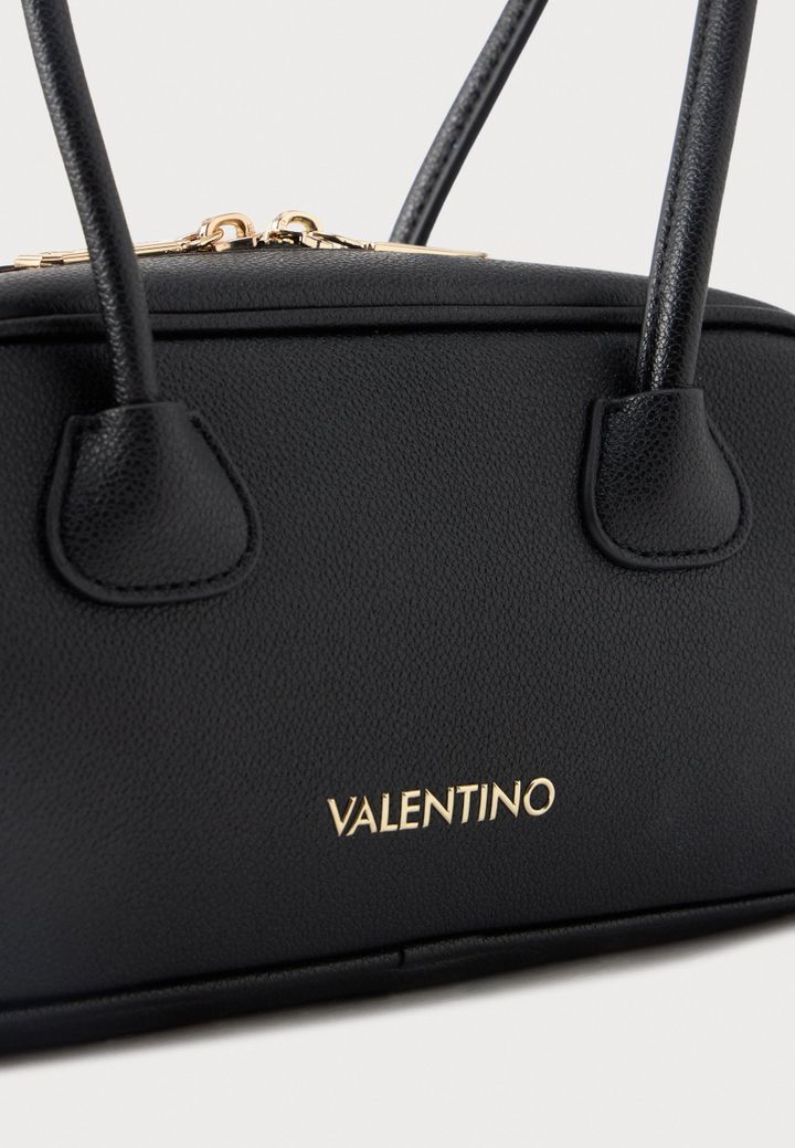 valentino-special-glam-khelchanta-photo-4