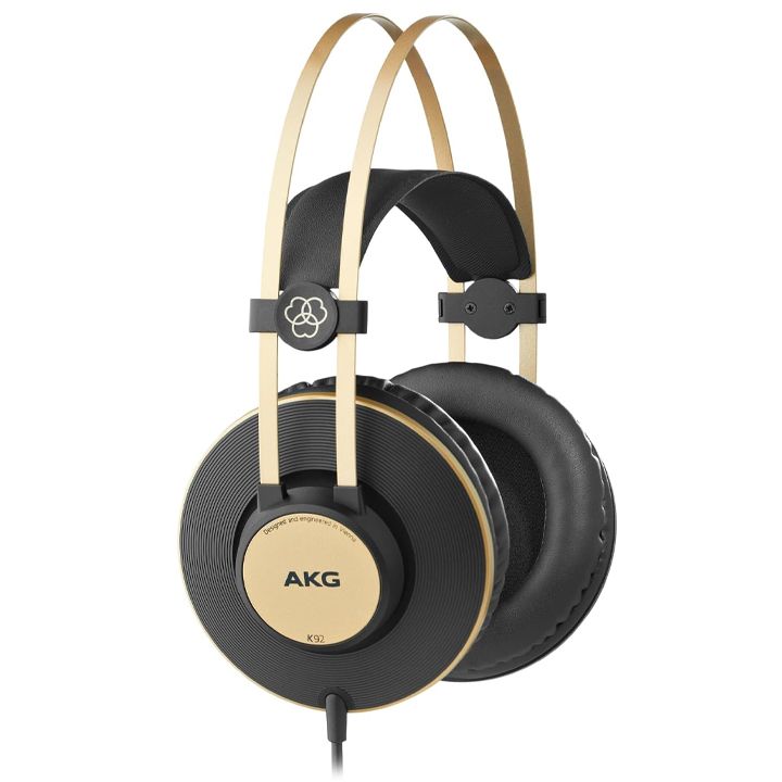 akg-k92-headphones-studiuri-qursasmeni