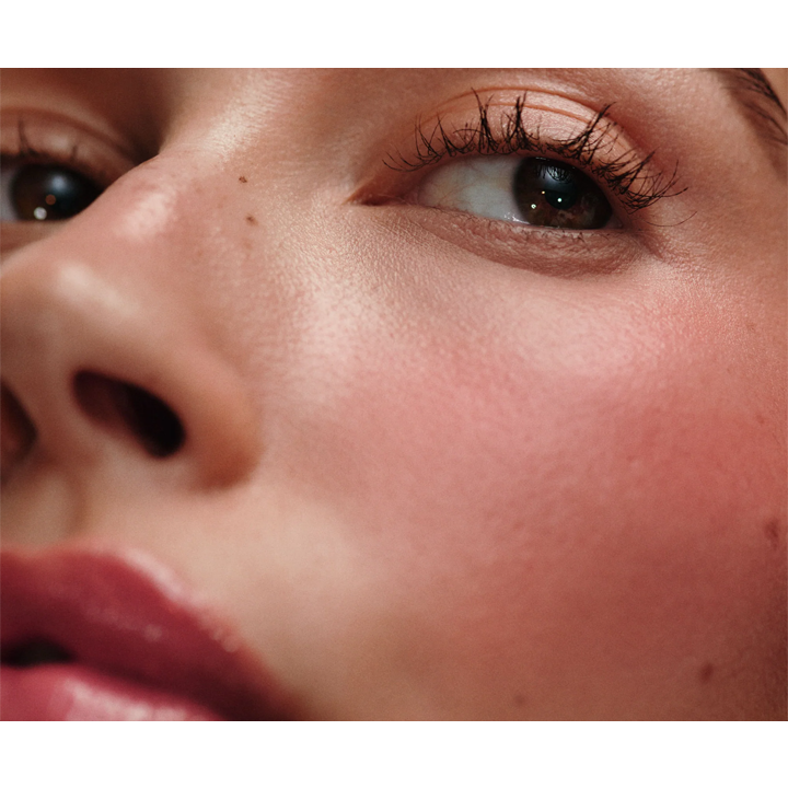 rhode-pocket-blush-freckle-blashi-photo-3