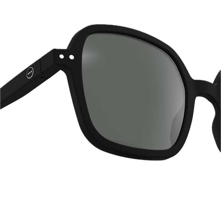 giggles-sun-office-black-mzis-satvale-photo-3