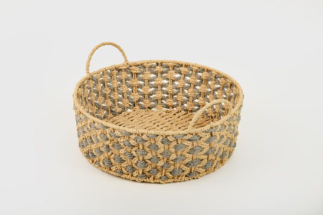 manamo-bety-dekoratiuli-kalata-datsnuli-natsrisferi-38x38x13-sm