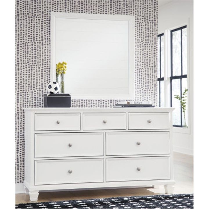 ashley-sleep-fortman-sadzineblis-sarke-photo-2