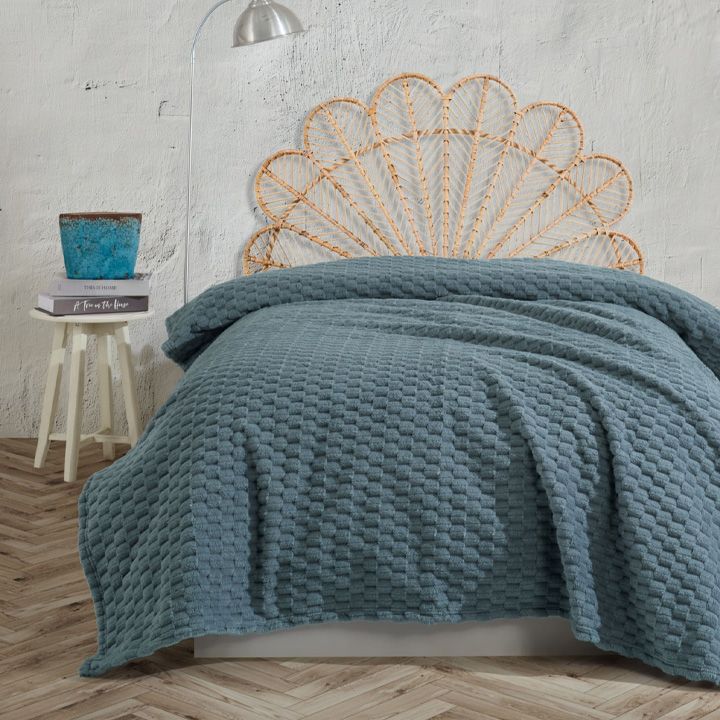 manamo-satsolis-gadasafarebeli-220x240sm-photo-3