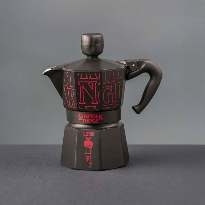 bialetti-moka-express-100941-qavis-madughara-samfinjniani-stranger-things-photo-3