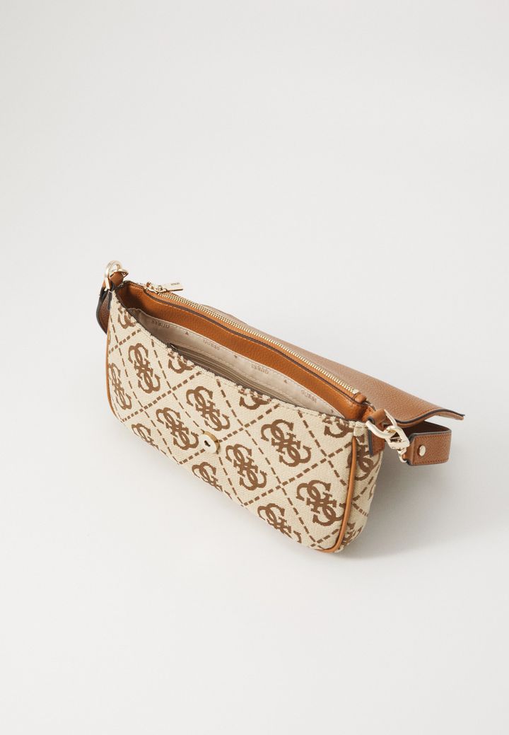 guess-circe-flap-shoulder-bag-handbag-latte-logo-gadasakidi-chanta-photo-3