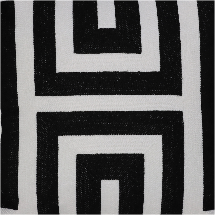 laboratory-my-home-dekoratiuli-balishi-photo-2