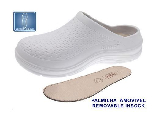 beppi-2203672-fekhsatsmeli-otakhis-qoshi-tetri