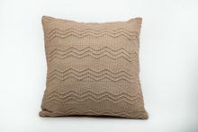 Product image of Manamo  Zigzag  დეკორატიული ბალიშის პირი აკრილის ყავისფერი 45x45 სმ