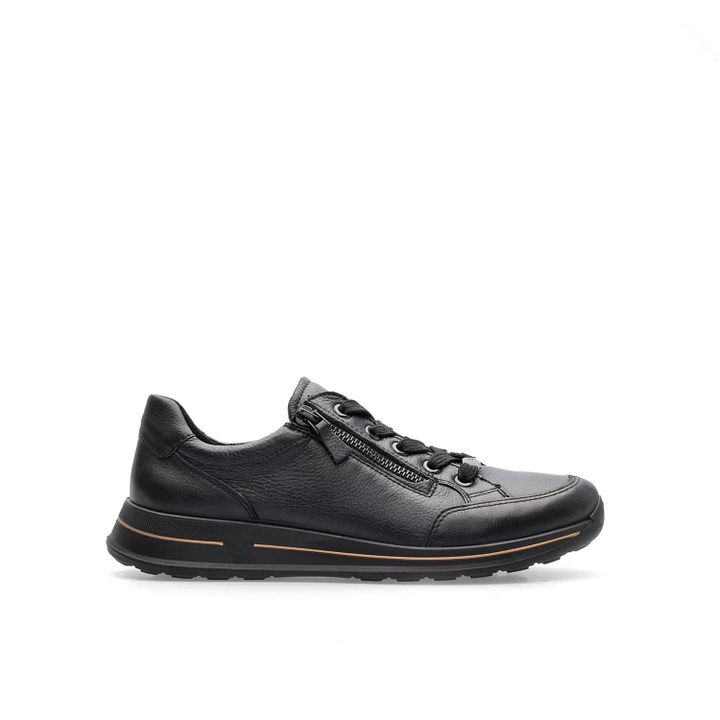 ara-5619-sportuli-fekhsatsmeli