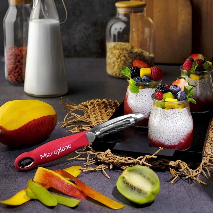 microplane-48192e-professional-peeler-with-serrated-double-blade-photo-3