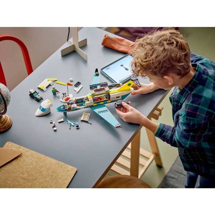 lego-60465-constructor-city-emergency-air-ambulance-airplane-asatsqobi-konstruqtori-photo-2