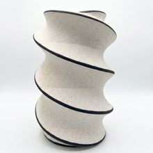 Product image of Eterna ხელით მოხატული ლარნაკი 16*16*25