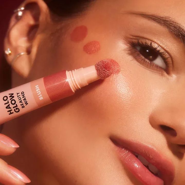 elf-halo-glow-blush-berry-radiant-blashi-photo-4