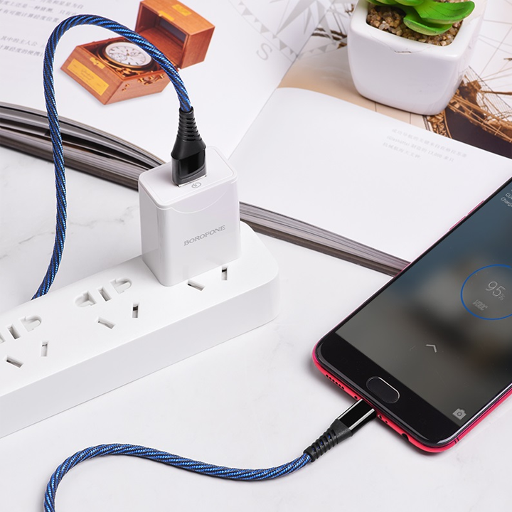 borofone-bu13-craft-micro-4a-fast-charging-data-cable-black-photo-3