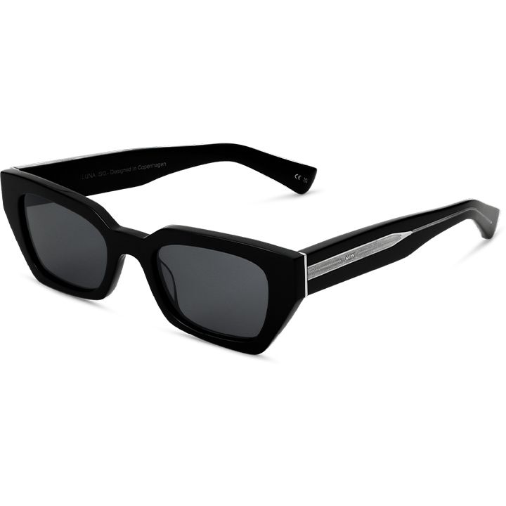 messy-weekend-mzis-satvale