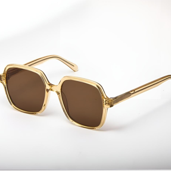 chicore-the-lucy-gold-mzis-satvale-photo-2