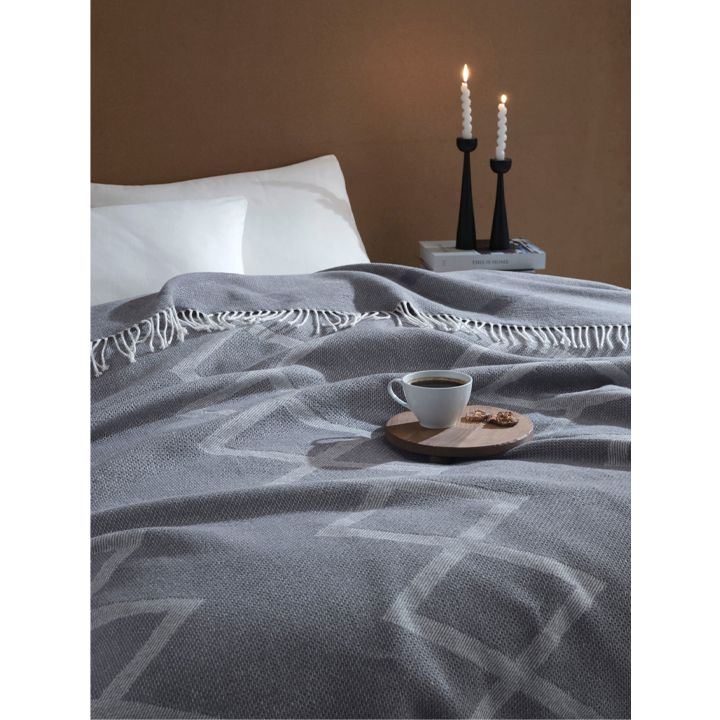 manamo-diamond-160x230sm-satsolis-gadasafarebeli-photo-3