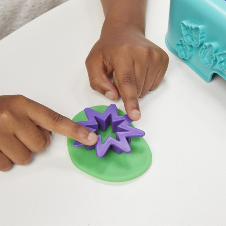 hasbro-on-the-go-imagine-and-store-studio-play-doh-sadzertsi-nakrebi-samgzavro-satavsoshi-photo-3