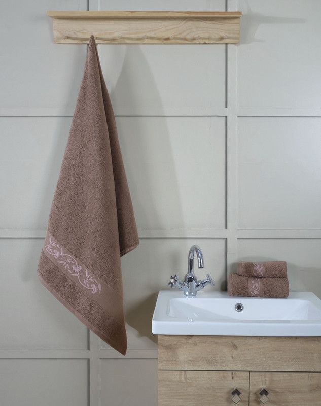 pirsakhotsi---elain-embroidered-bath-towel-mocha-75x150