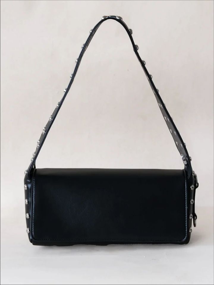 venti-qalis-shavi-chanta