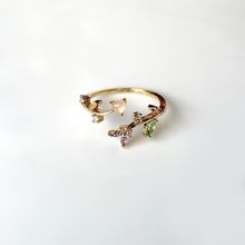Product image of ოქროსფერი თვლიანი ბეჭედი პეპლით და გულით