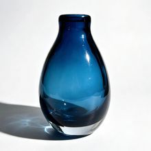 Product image of Eterna შუშის ხელნაკეთი ლარნაკი 9x9x14სმ