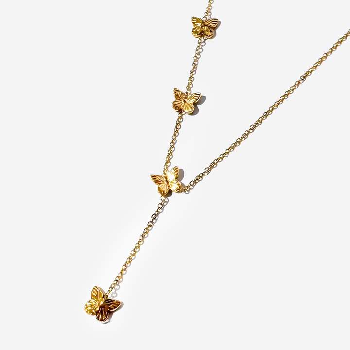 titanis-mooqrovili-qelsabami-peplebit