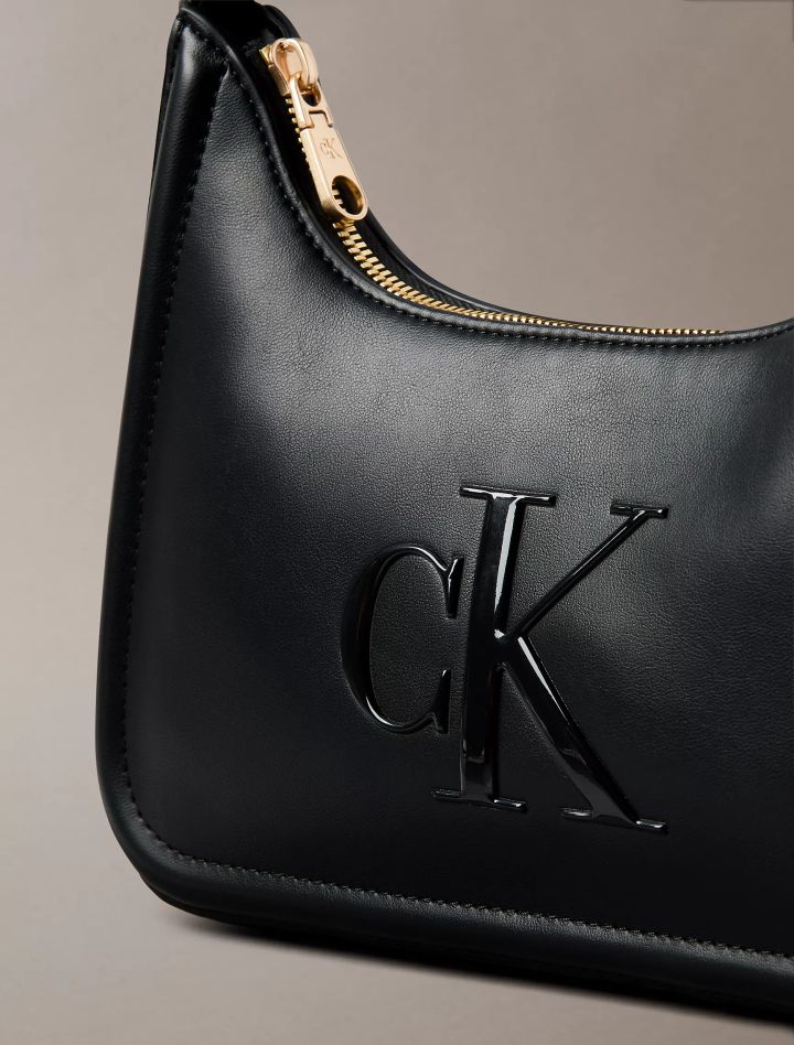 calvin-klein-embossed-monogram-shoulder-bag-gadasakidi-chanta-photo-4