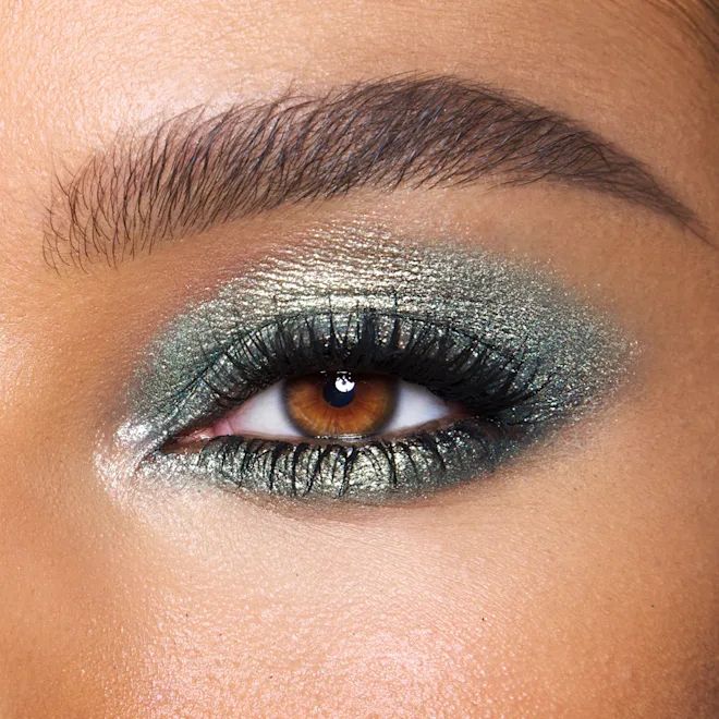 charlotte-tilbury-hypnotising-pop-shot-emerald-eyes-tvalis-chrdili-photo-2