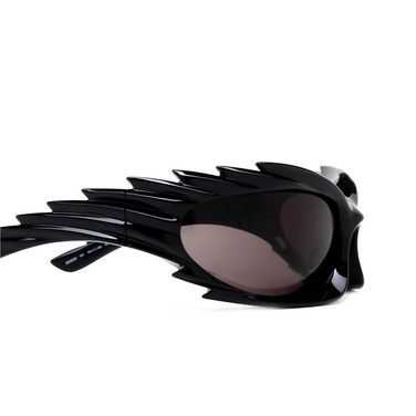 balenciaga-spike-sunglasses-in-black-qalis-mzis-satvale-photo-4