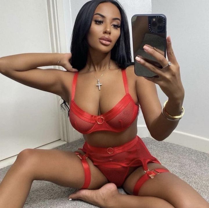 kissing-rose-photo-2