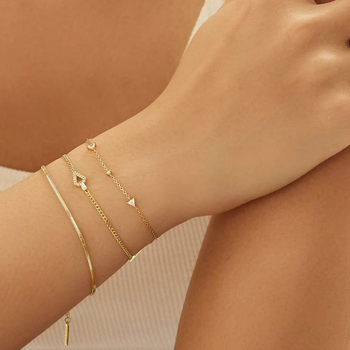 ania-haie-b059-02g-samajuri-photo-2